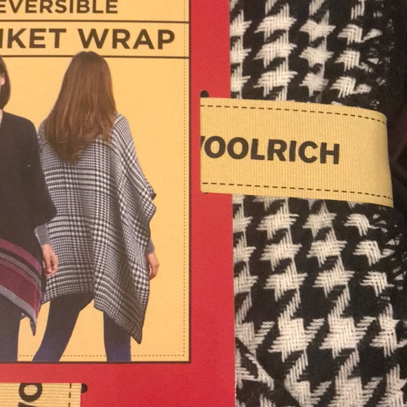 WOOLRICH Reversible blanket wrap - Picture 7 of 12